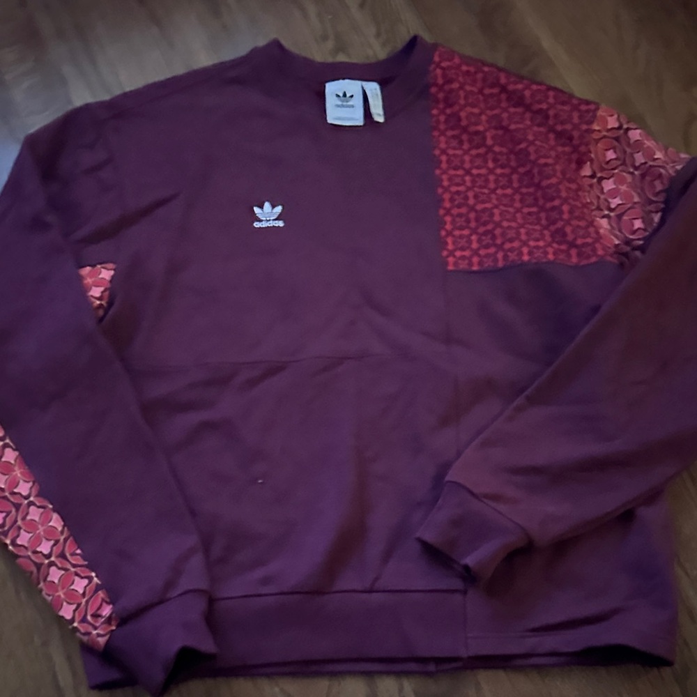 Adidas Men's Maroon and Red Patterned Crewneck Sweater